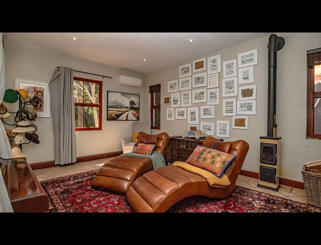 4 BEDROOM FREEHOLD FOR SALE IN FAERIE GLEN